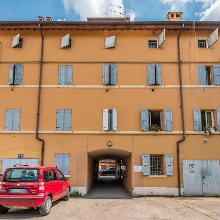 Nella Corte Del Mulino, 1 Passo Dal Centro Con Parcheggio * 摩德纳