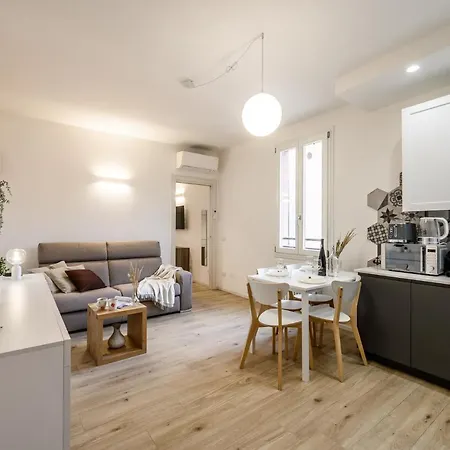 Nella Corte Del Mulino, 1 Passo Dal Centro Con Parcheggio * Modena