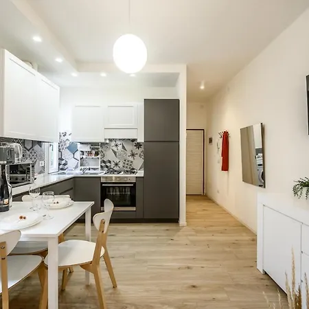 Nella Corte Del Mulino, 1 Passo Dal Centro Con Parcheggio *