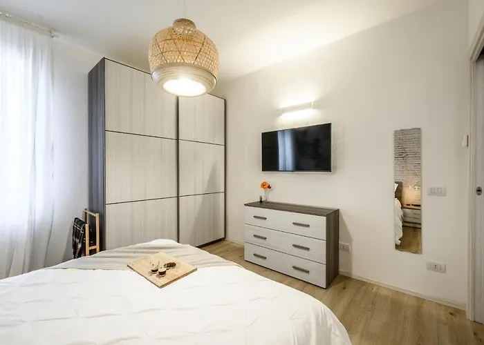 Nella Corte Del Mulino, 1 Passo Dal Centro Con Parcheggio 摩德纳