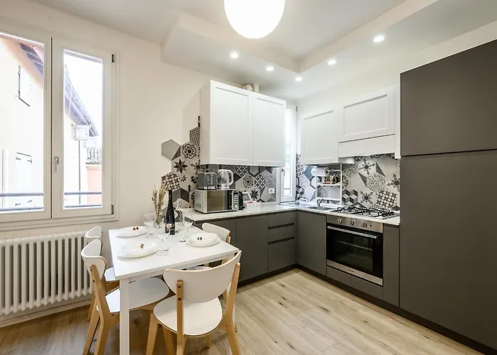 Nella Corte Del Mulino, 1 Passo Dal Centro Con Parcheggio Διαμέρισμα *