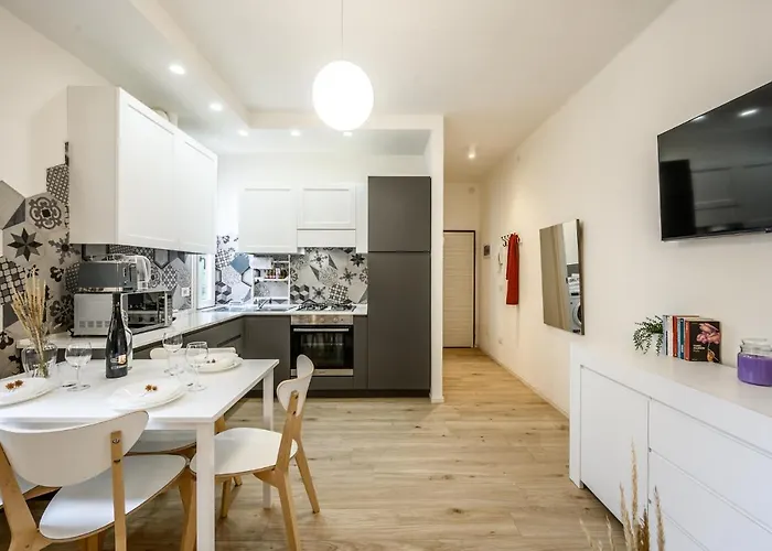 Nella Corte Del Mulino, 1 Passo Dal Centro Con Parcheggio *