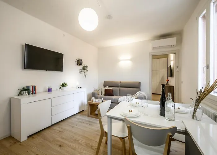 Nella Corte Del Mulino, 1 Passo Dal Centro Con Parcheggio 公寓 摩德纳